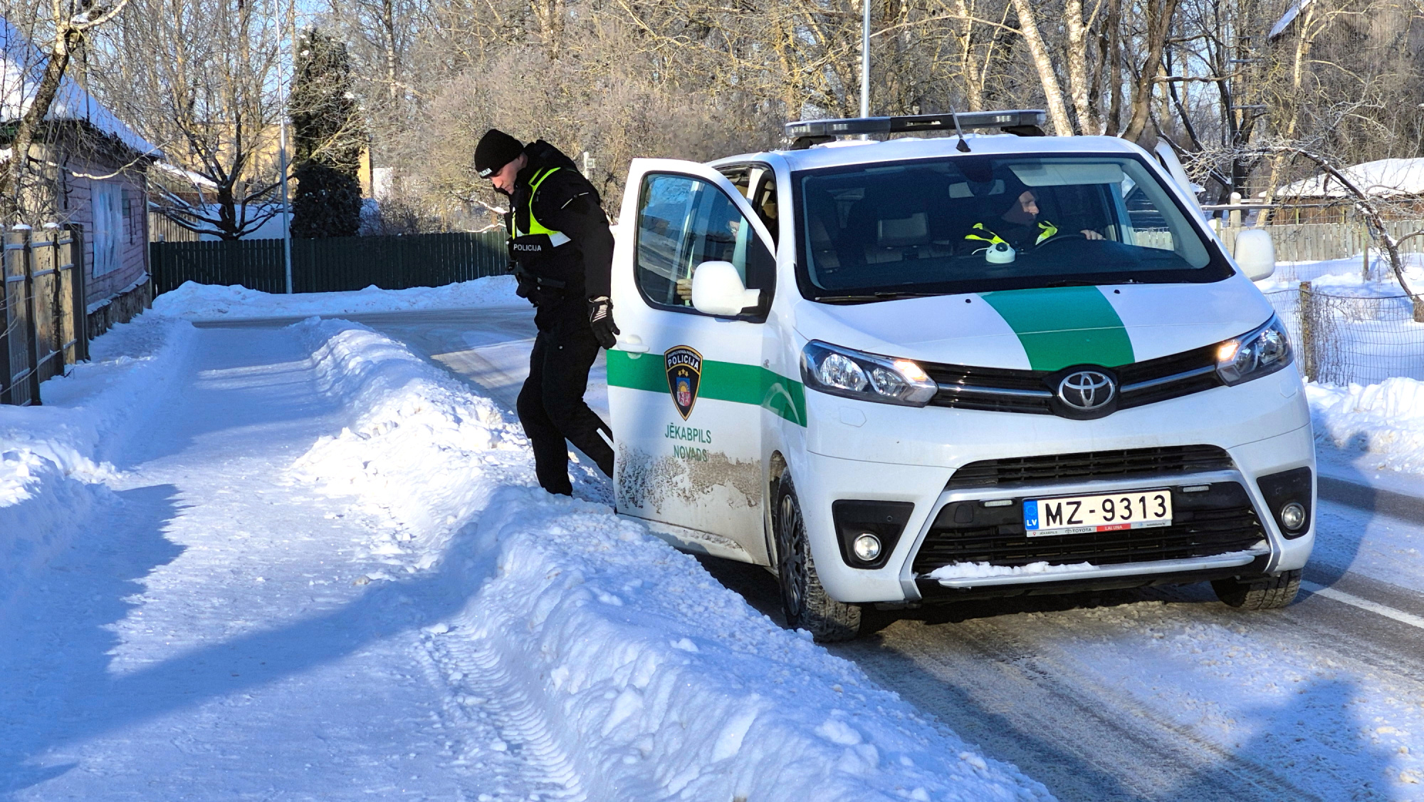 Jēkabpils novada Pa&scaron;valdības policija aicina ziņot par klaiņojo&scaron;iem dzīvniekiem