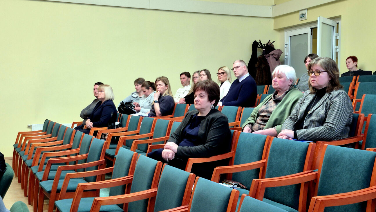 Kopienu argumenti paliek nesadzirdēti – komitejā atbalsta Jēkabpils novada skolu reformu