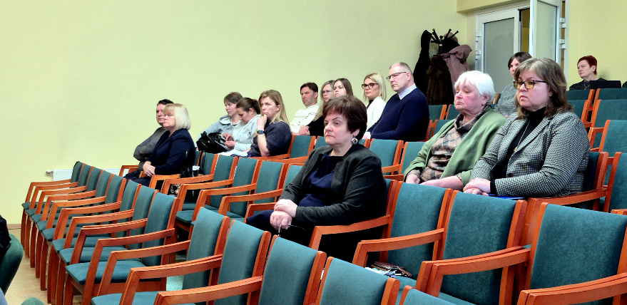 Kopienu argumenti paliek nesadzirdēti &ndash; komitejā atbalsta Jēkabpils novada skolu reformu