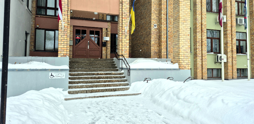 Jēkabpils novada skolas plāno piketu pirms iz&scaron;ķiro&scaron;ās domes sēdes