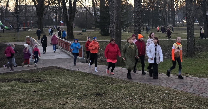 Jēkabpilī dāmas Sievie&scaron;u dienā aicinātas izkustēties Kena parkā