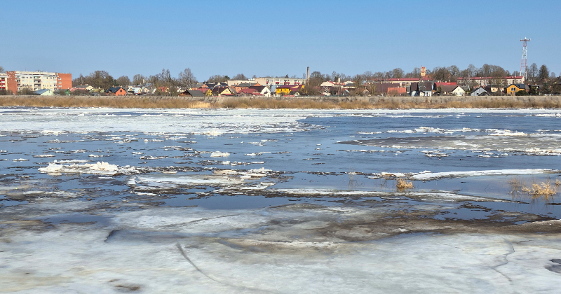 Jēkabpilī sākusies ledus ie&scaron;ana Daugavā