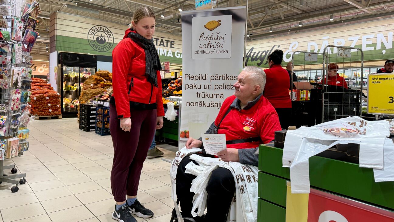 “Paēdušai Latvijai” akcijā Jēkabpilī saziedotas 90 pārtikas pakas