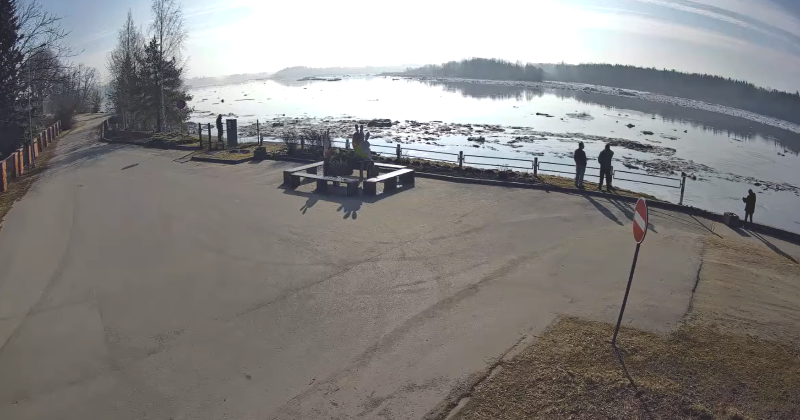 Pļaviņās vienā Daugavas posmā izgājis ledus &ndash; citviet saglabājas sastrēgums