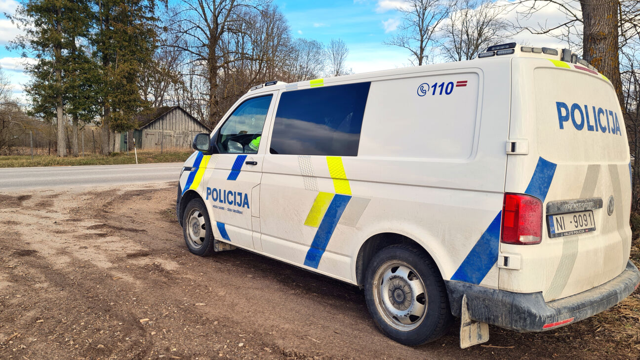 Kriminālvajāšanas uzsākšanai nodots kriminālprocess par nelikumīgu alkohola ražotni Aizkraukles novadā