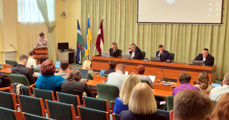 Dome noraida ierosinājumu pārskatīt lēmumu par Jēkabpils novada skolu reformu