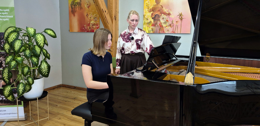 Jēkabpils skolniece Loreta Lazdiņa iekļūst starptautiskajā mūzikas olimpiādē