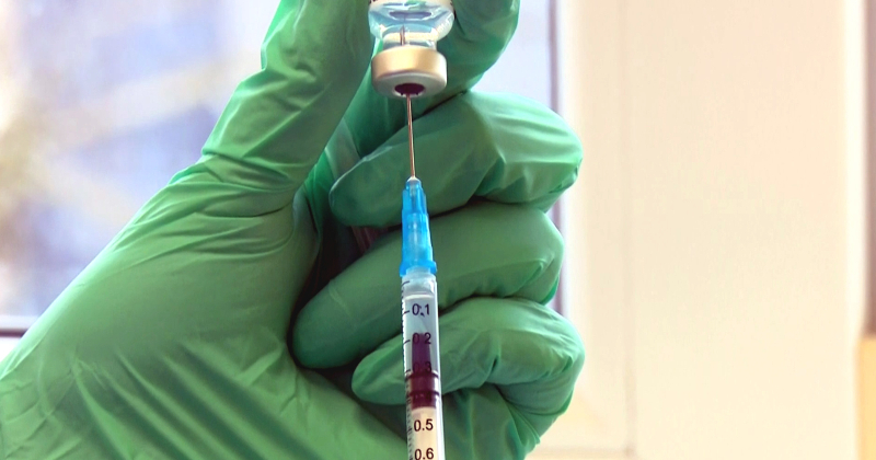 Daļa vecāku nevēlas vakcinēt savus bērnus pret infekcijas slimībām