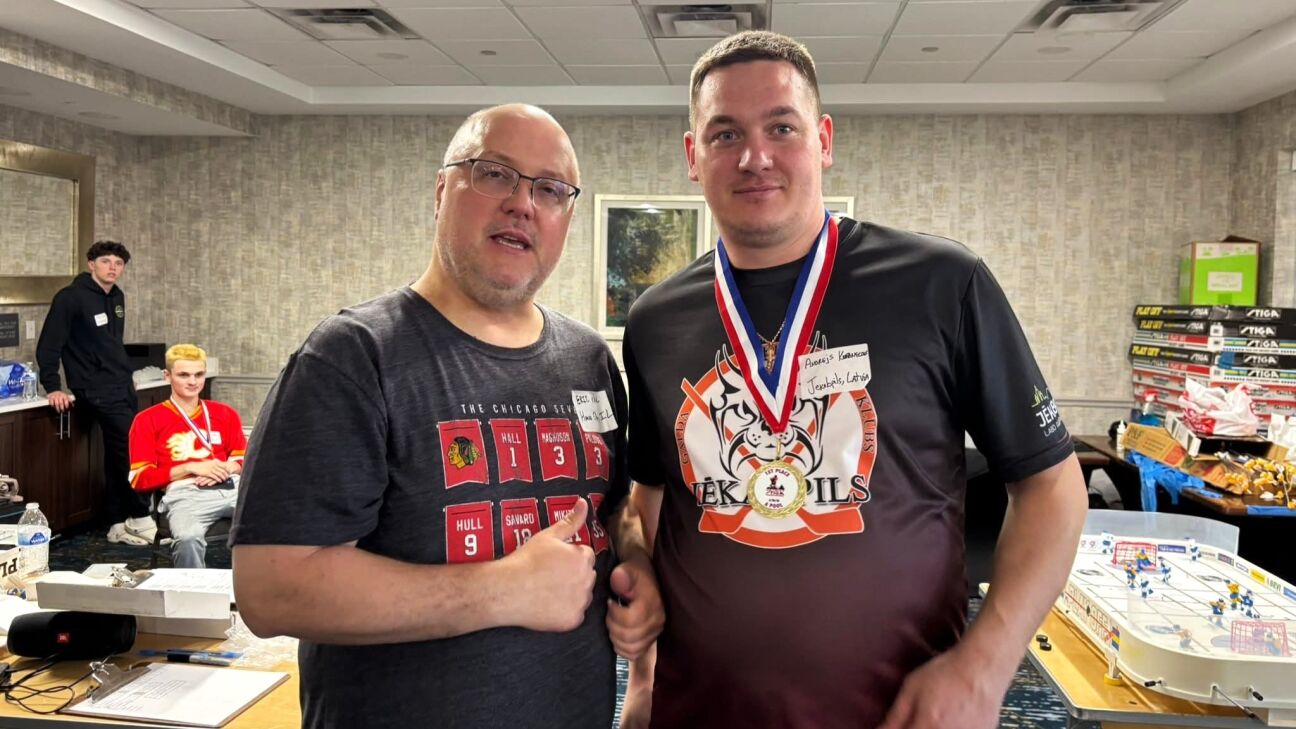 Jēkabpilietis Andrejs Kuzņecovs triumfē galda hokeja Pasaules tūres posmā ASV