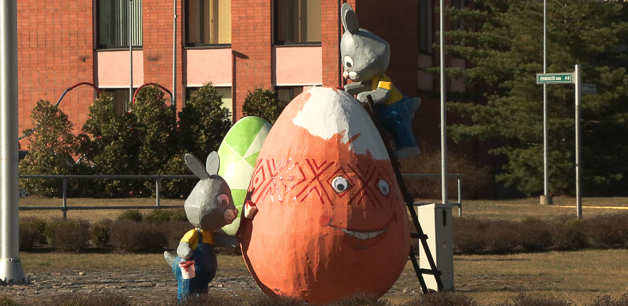 Jēkabpilie&scaron;iem Lieldienas saistās ar olu kaujām, ripinā&scaron;anu un krāso&scaron;anu