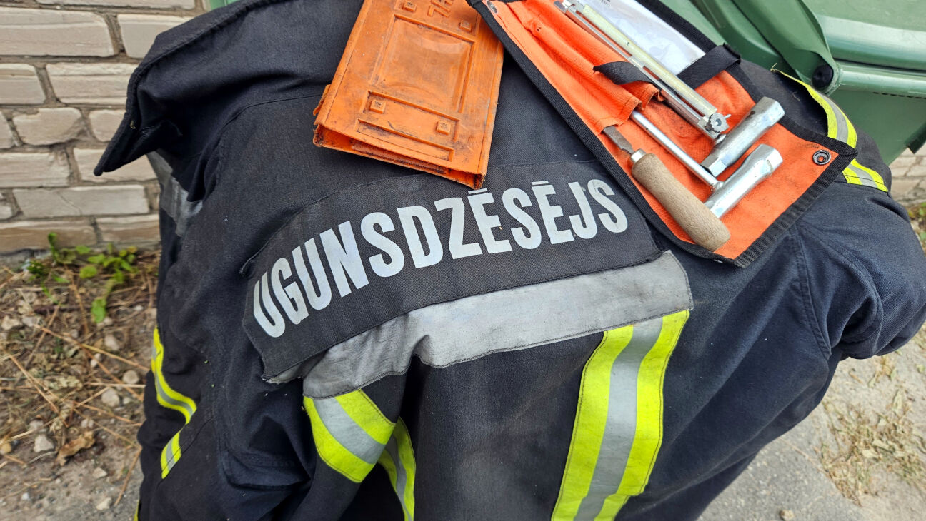 Jēkabpilī un Līvānos deg atkritumi