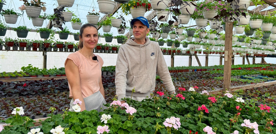 Saimnieki laukos &ndash; Kazakeviči no Seces gan audzē augus, gan stiprina novadu