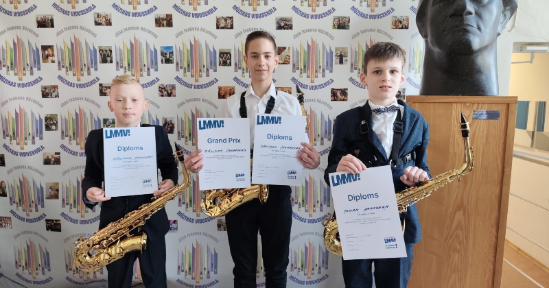 Jēkabpils jaunie saksofonisti gūst godalgotas vietas konkursā Rēzeknē