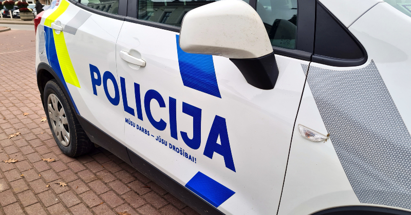 Aizkraukles novadā vīrietis bērnu klātbūtnē mēģinājis nožņaugt dzīvesbiedri